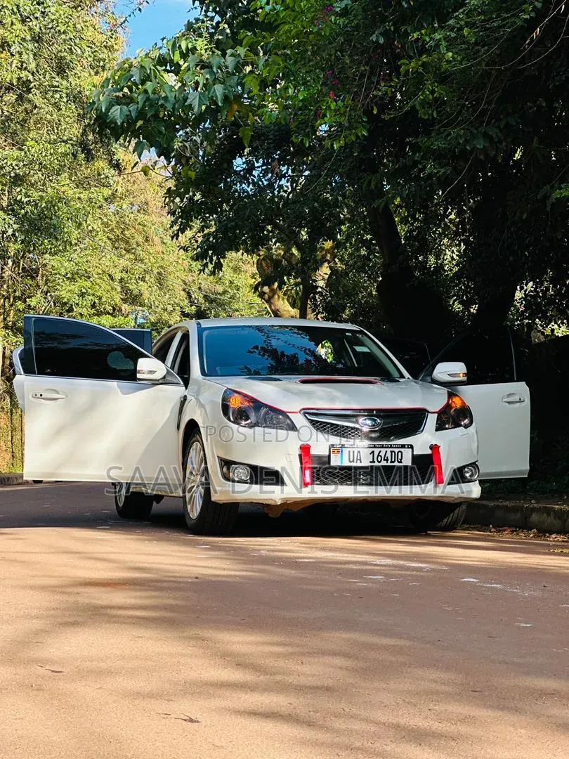 Subaru Legacy 2012 White