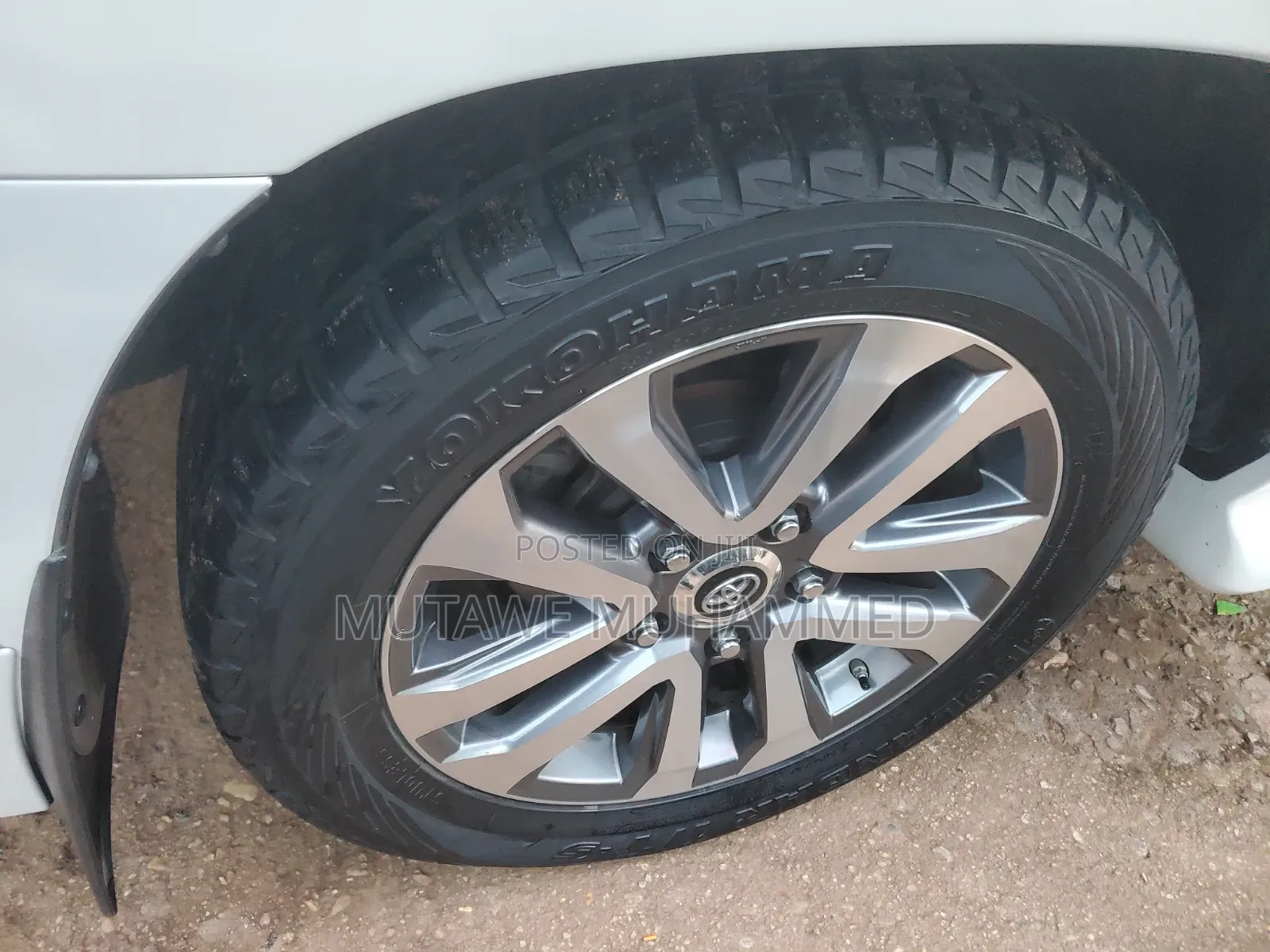 Toyota Land Cruiser 4.6 V8 ZX 2018 White