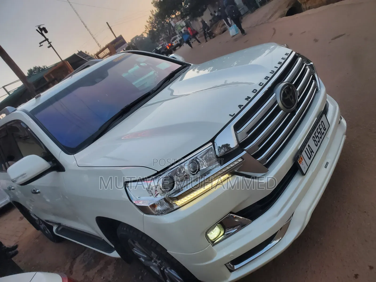 Toyota Land Cruiser 4.6 V8 ZX 2018 White