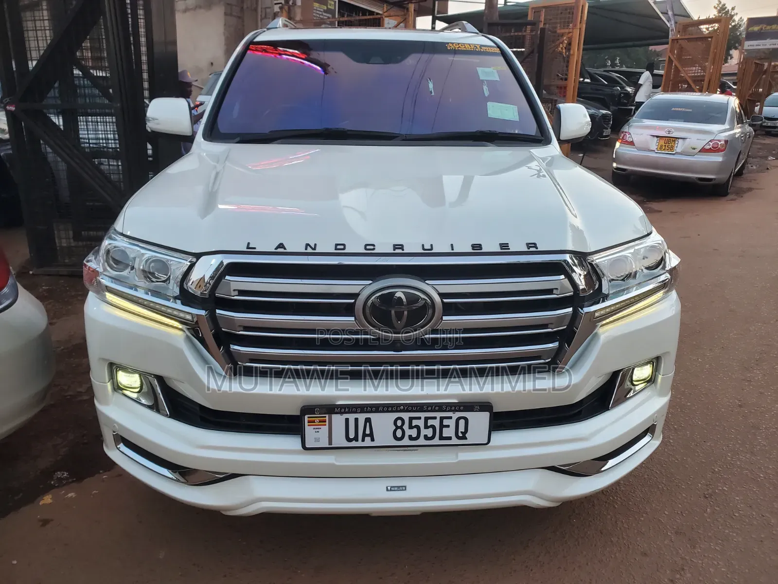 Toyota Land Cruiser 4.6 V8 ZX 2018 White