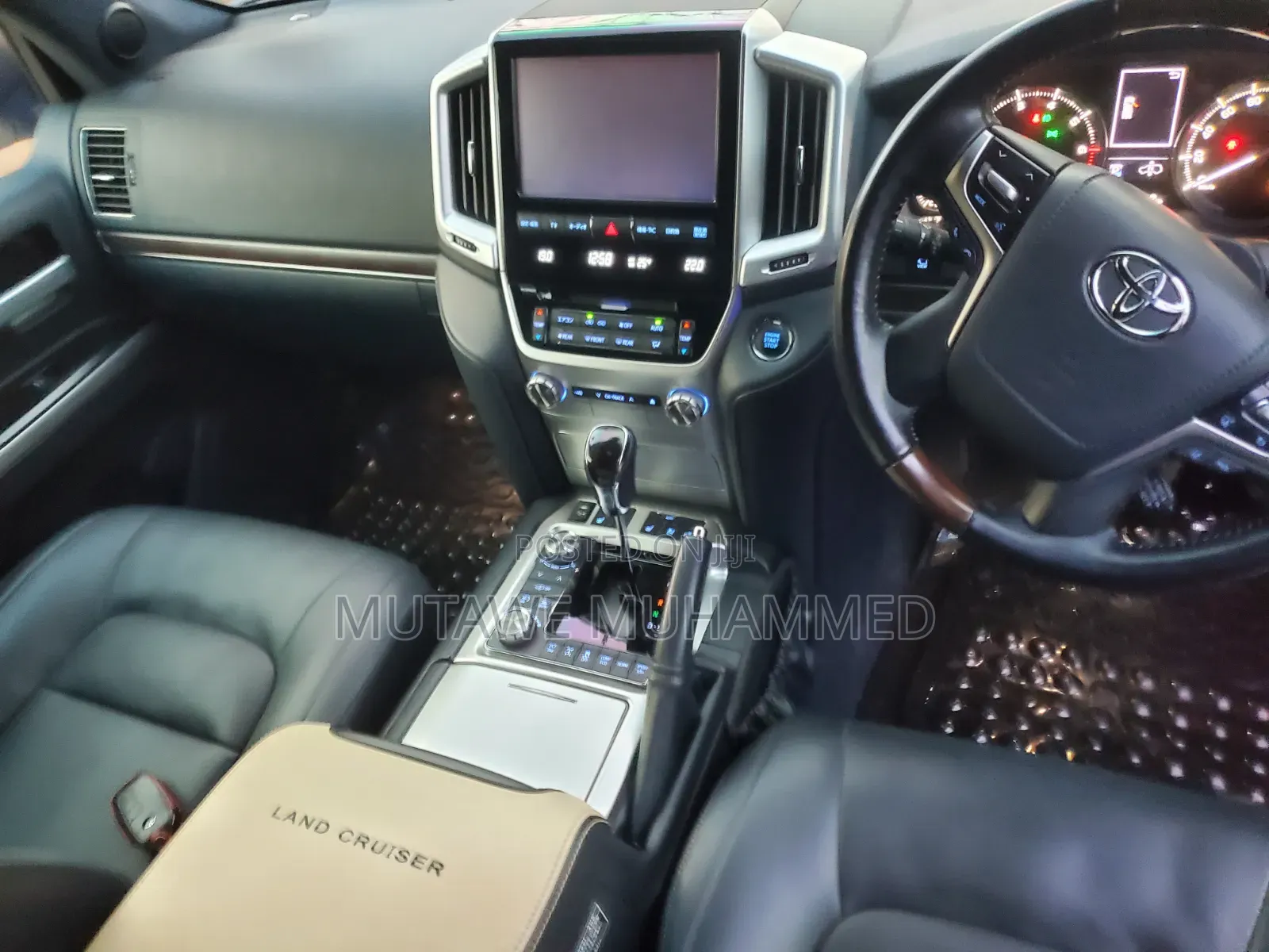 Toyota Land Cruiser 4.6 V8 ZX 2018 White