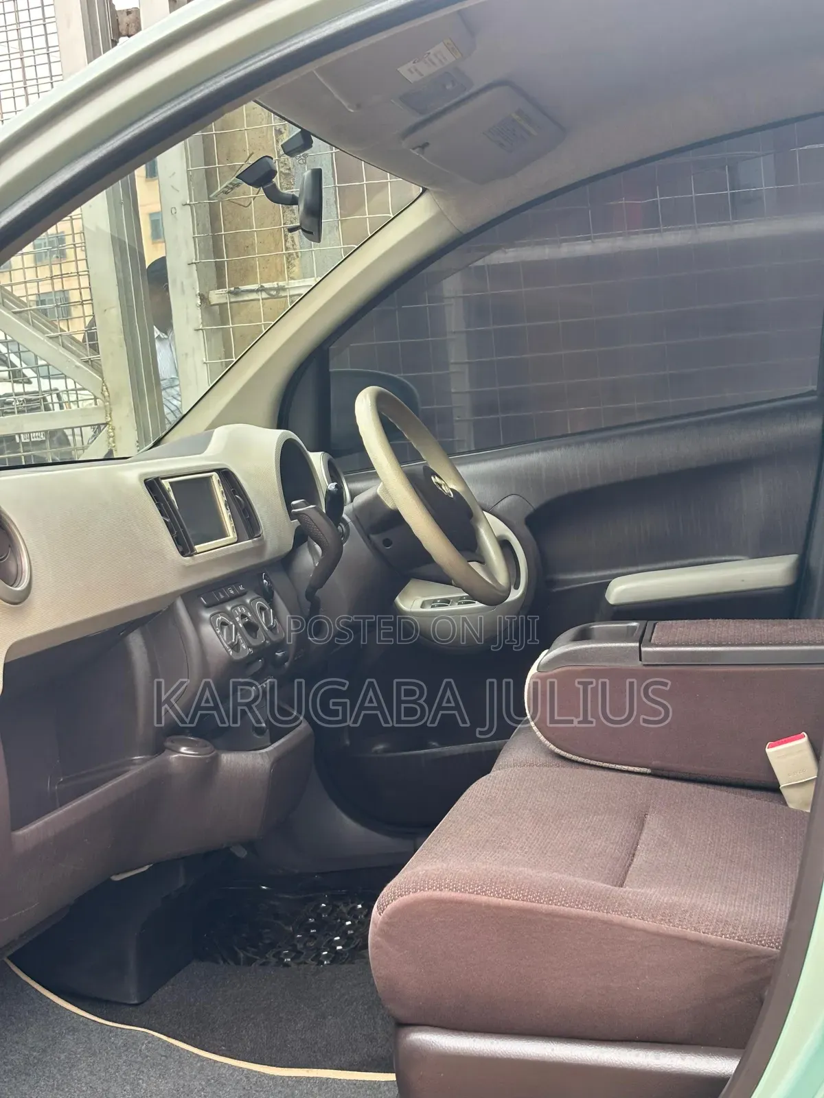 Toyota Passo 2010 Green