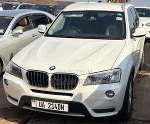 BMW X3 xDrive28i 4dr SUV AWD (2.0L 4cyl Turbo 8A) 2014 White