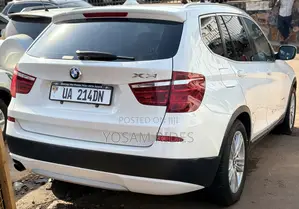 BMW X3 xDrive28i 4dr SUV AWD (2.0L 4cyl Turbo 8A) 2014 White