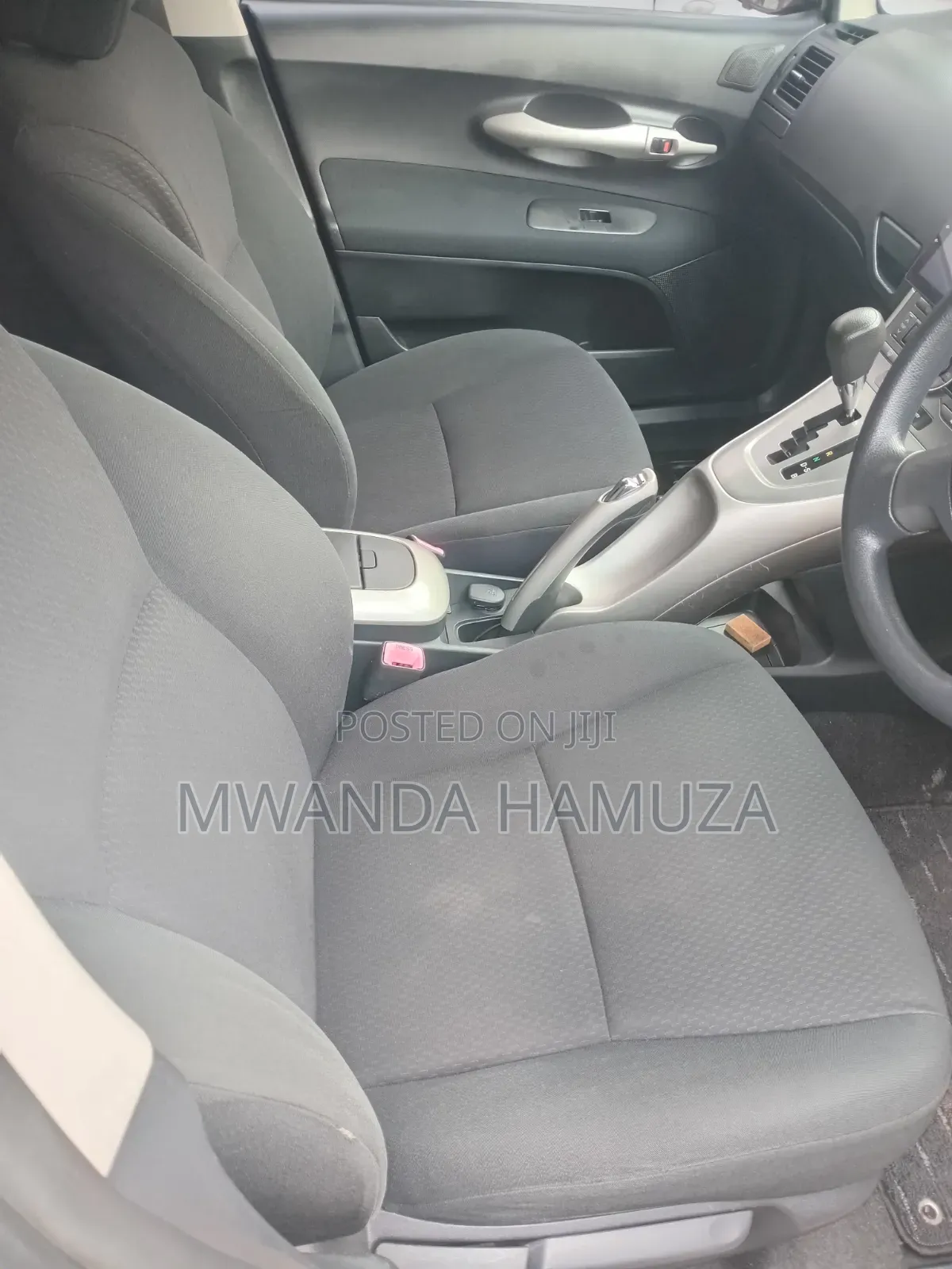 Toyota Auris 2009 Silver