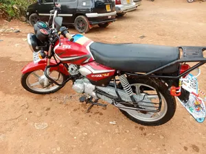 TVS HLX 125 2023 Red