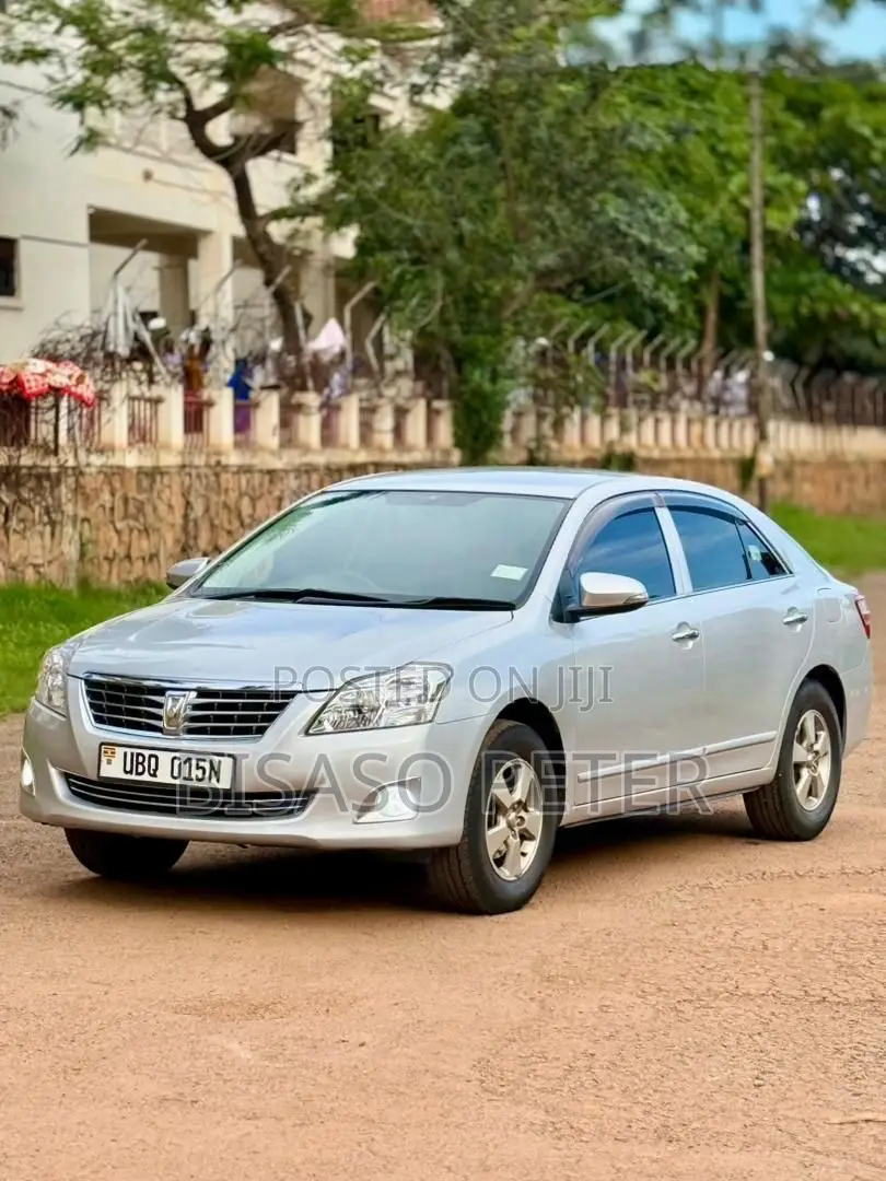 Toyota Premio 2015 Silver