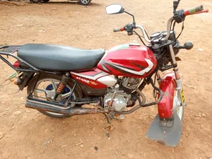 TVS HLX 125 2023 Red
