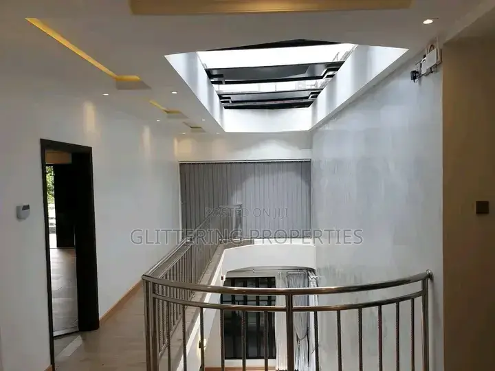 4bdrm Duplex in Lukuli, Central Division for rent