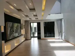 4bdrm Duplex in Lukuli, Central Division for rent