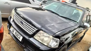 Ford Explorer 2005 Black