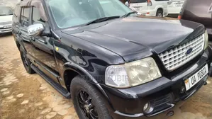 Ford Explorer 2005 Black