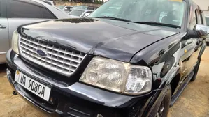 Ford Explorer 2005 Black