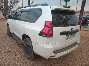Toyota Land Cruiser Prado 2023 White