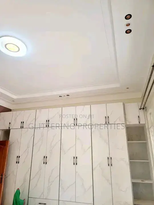3bdrm Bungalow in Makindye, Central Division for rent