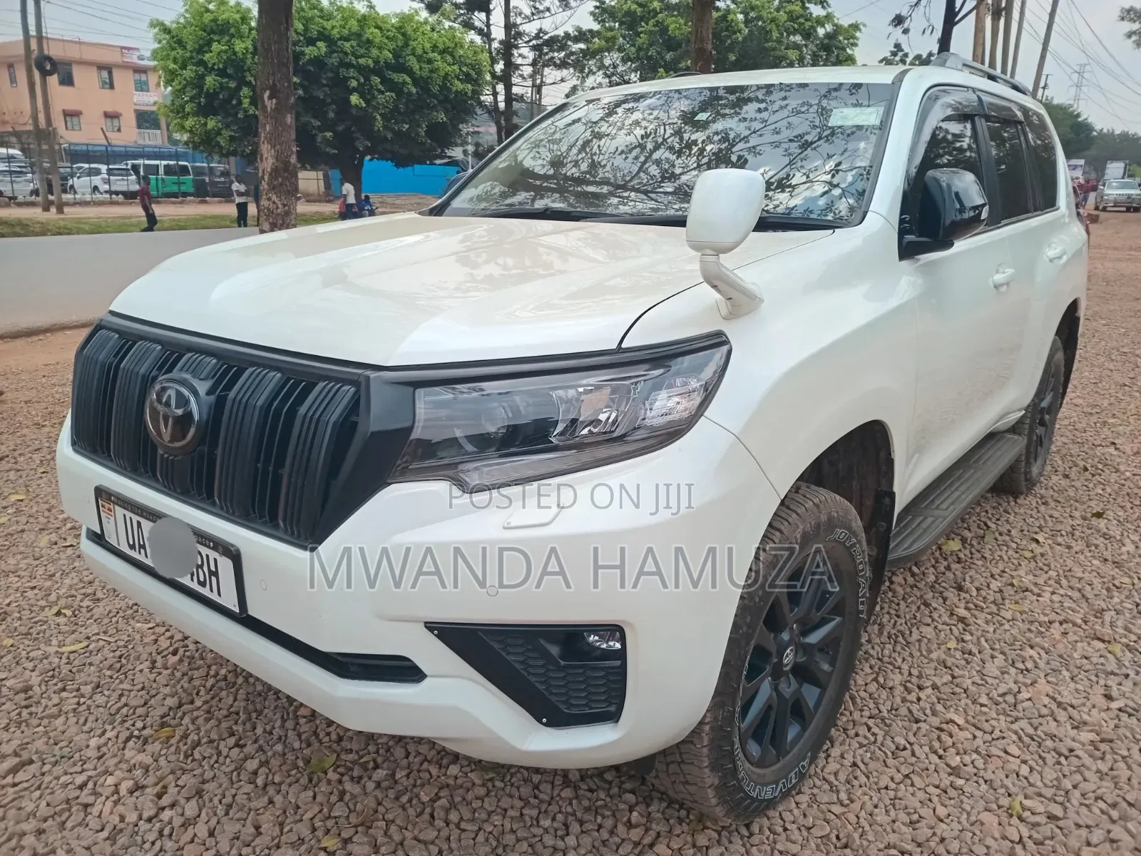 Toyota Land Cruiser Prado 2023 White