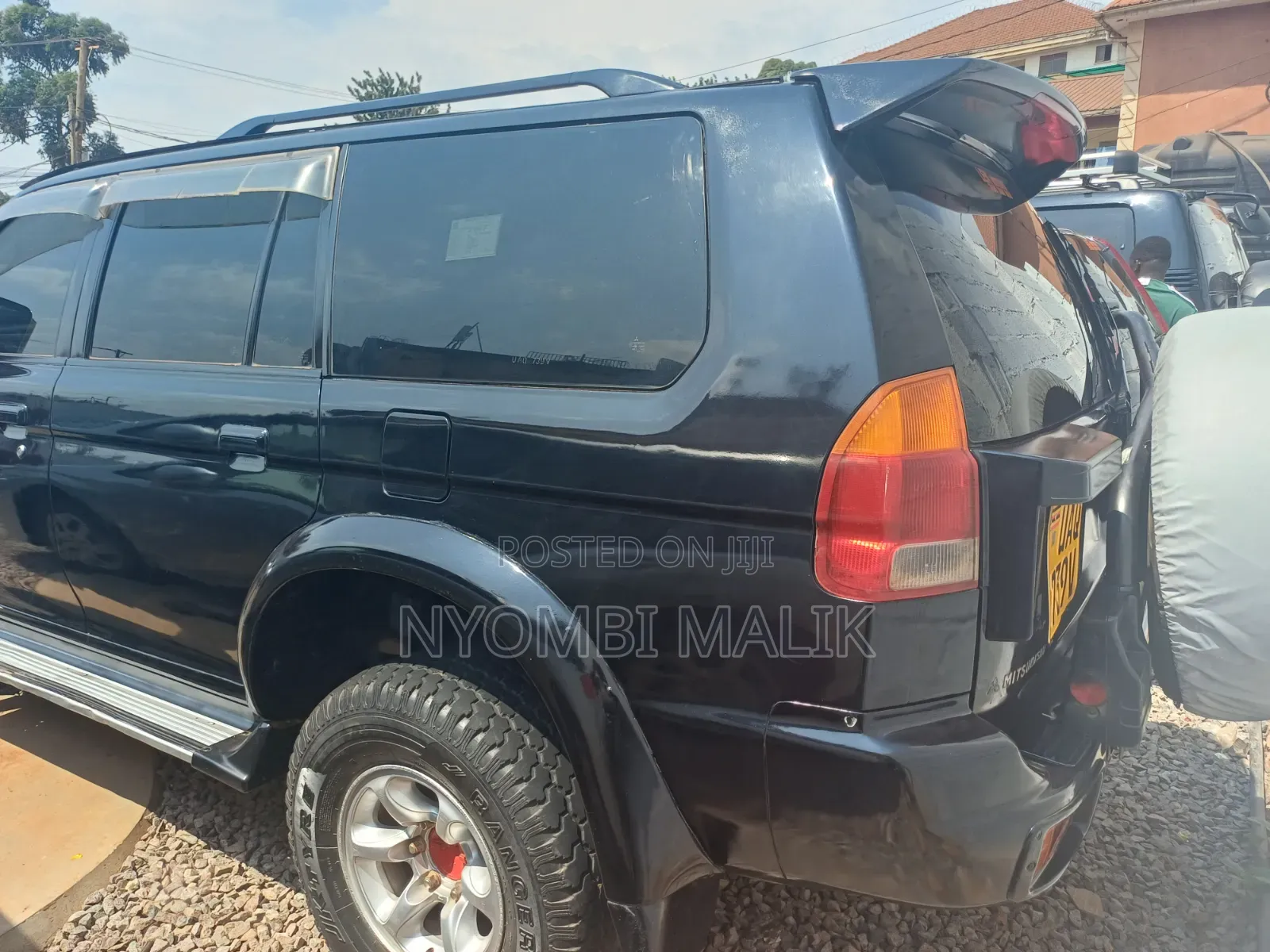 Mitsubishi Challenger 2000 Black