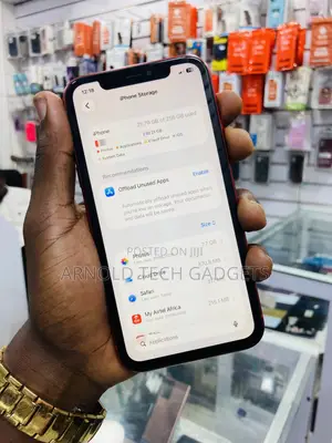 Apple iPhone 11 256 GB Red