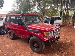 Toyota Land Cruiser 1992 Red