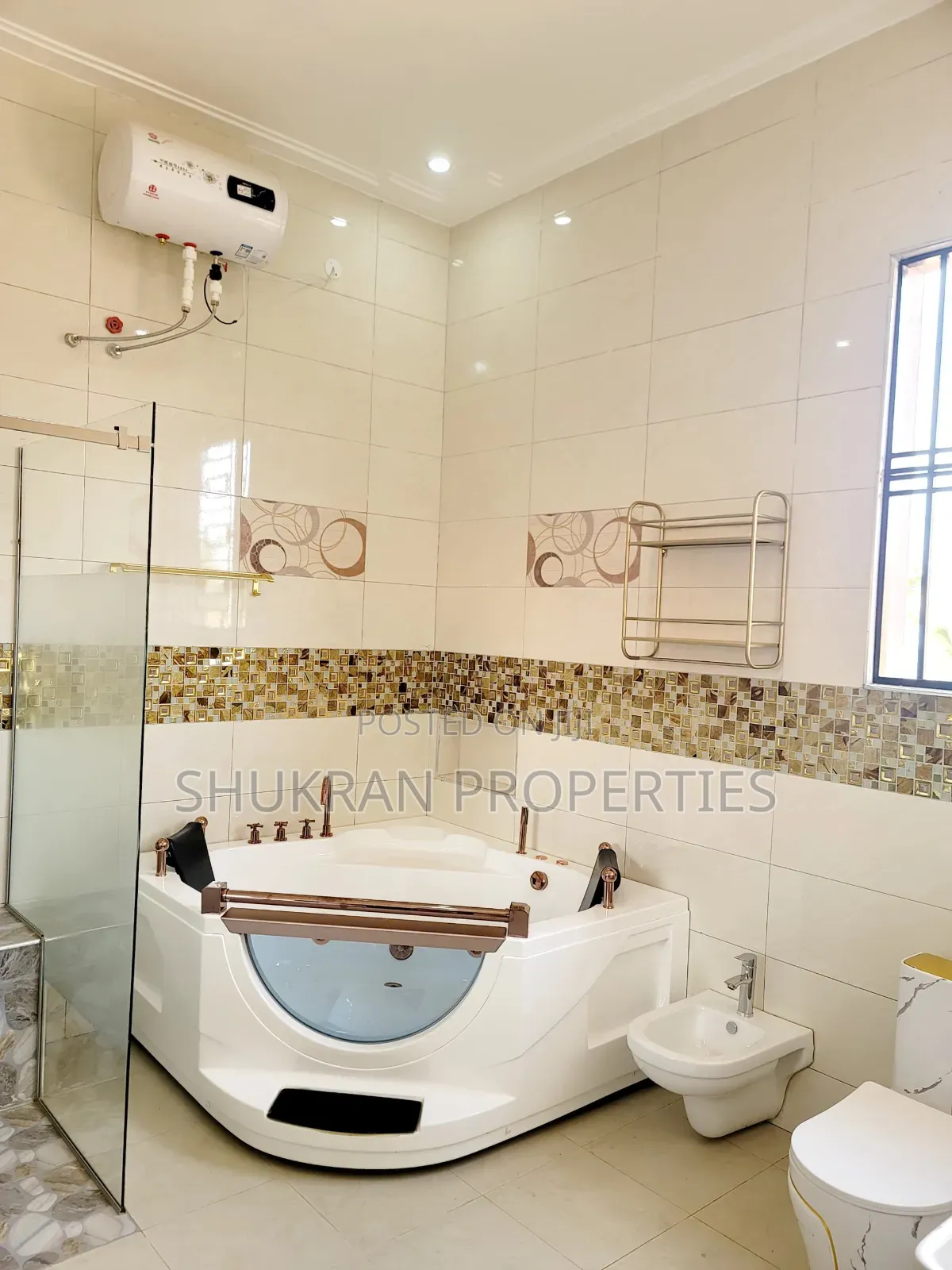 8bdrm Mansion in Akright City, Central Division for sale