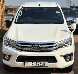 Toyota Hilux Revo Double Cab Deisel 2.8 AWD 2019 White