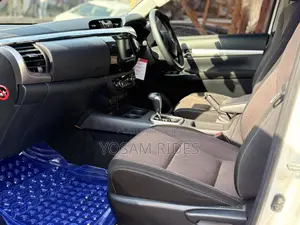 Toyota Hilux Revo Double Cab Deisel 2.8 AWD 2019 White
