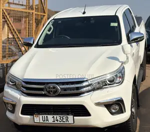 Toyota Hilux Revo Double Cab Deisel 2.8 AWD 2019 White