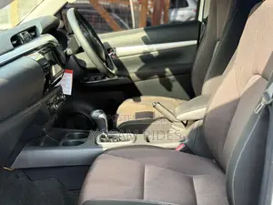 Toyota Hilux Revo Double Cab Deisel 2.8 AWD 2019 White