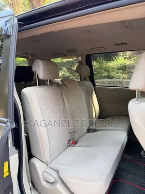 Toyota Noah 2012 Gray