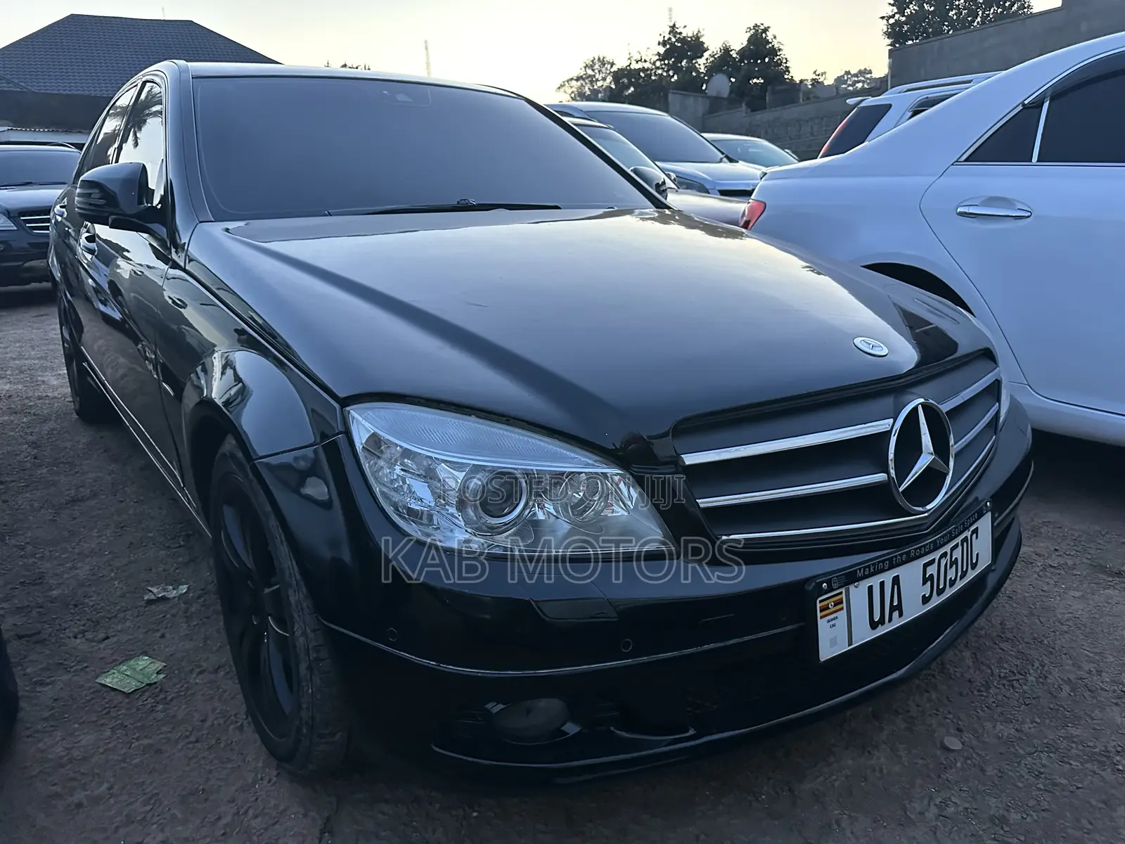 Mercedes-Benz C200 2008 Black