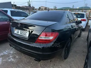 Mercedes-Benz C200 2008 Black