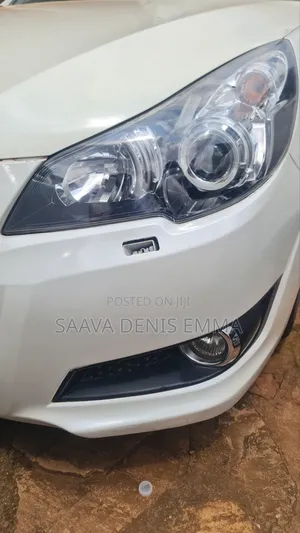 Subaru Legacy 2012 White