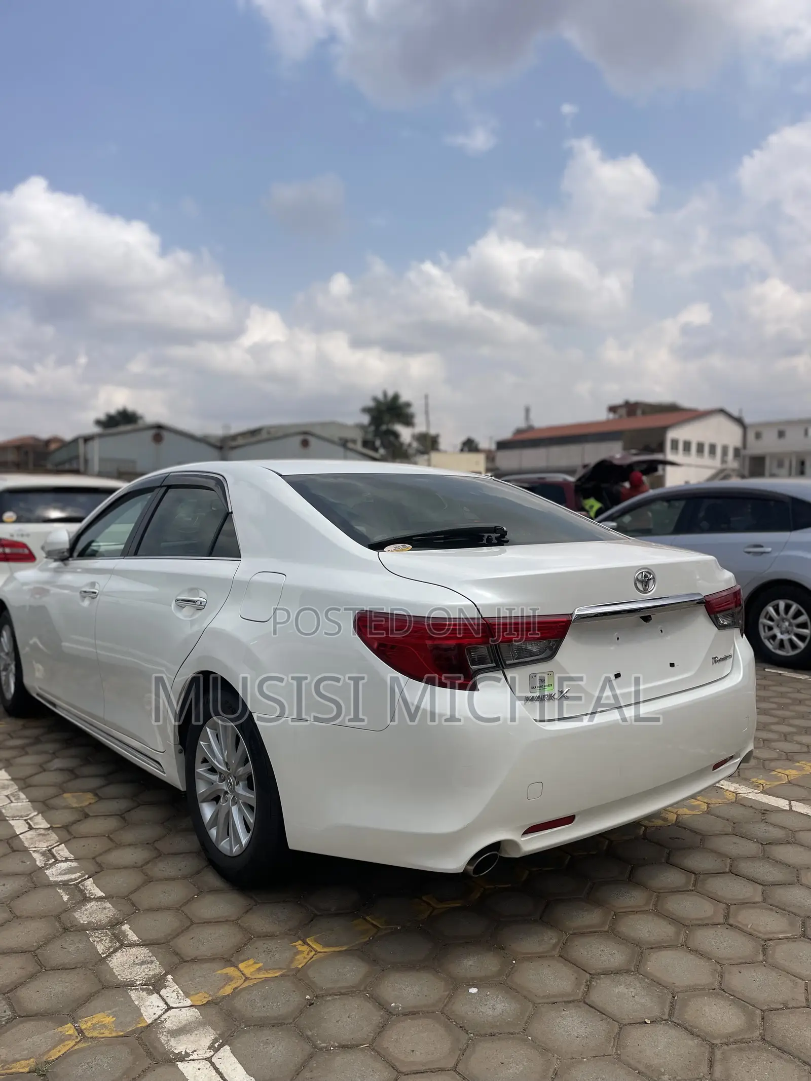 Toyota Mark X 2.5 AWD 2013 White