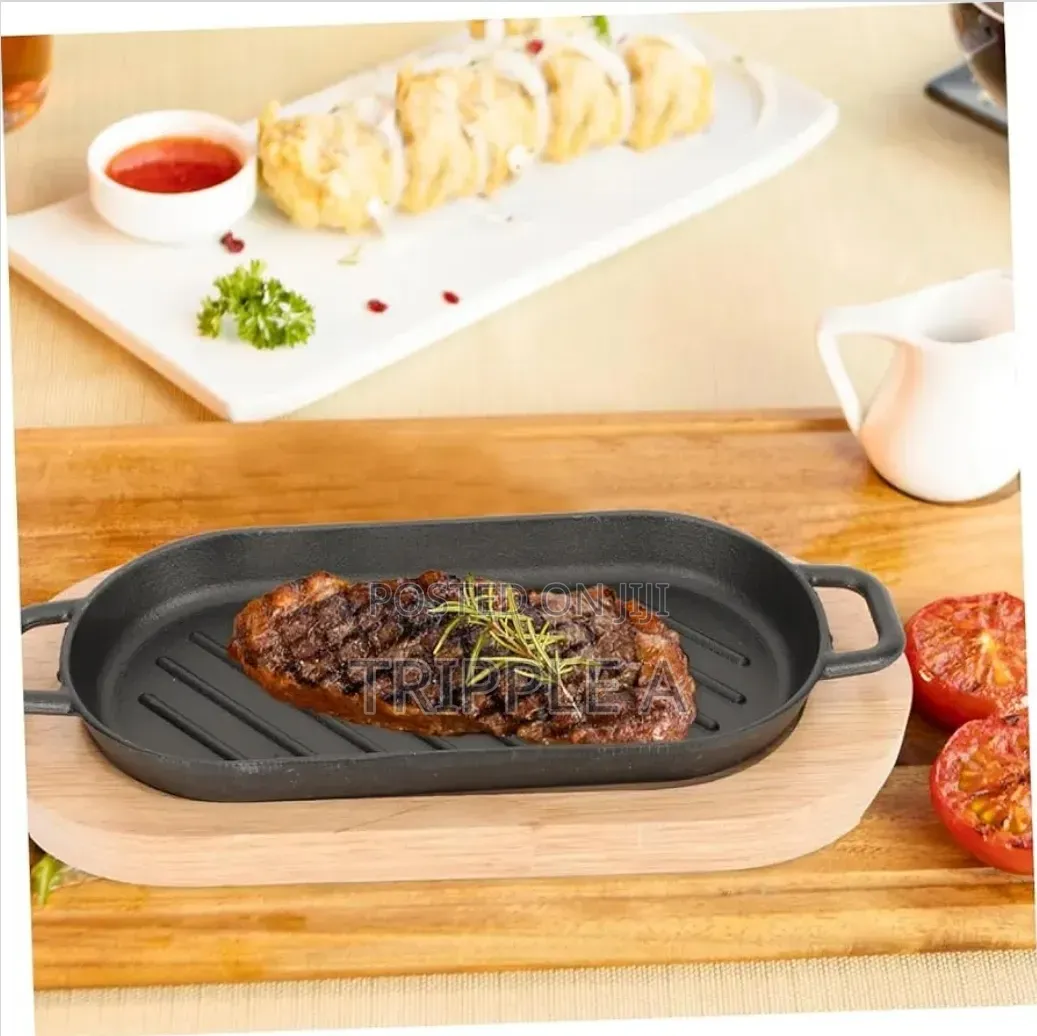 Cast Iron Grizzler Pan With Wooden Base