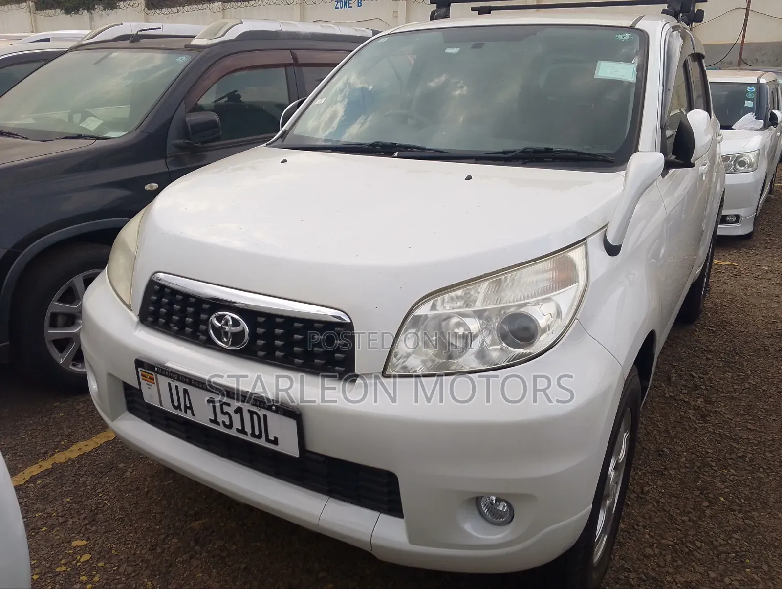 Toyota Rush 2012 White