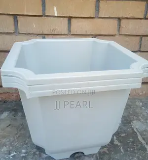 Plastic Flower Pot
