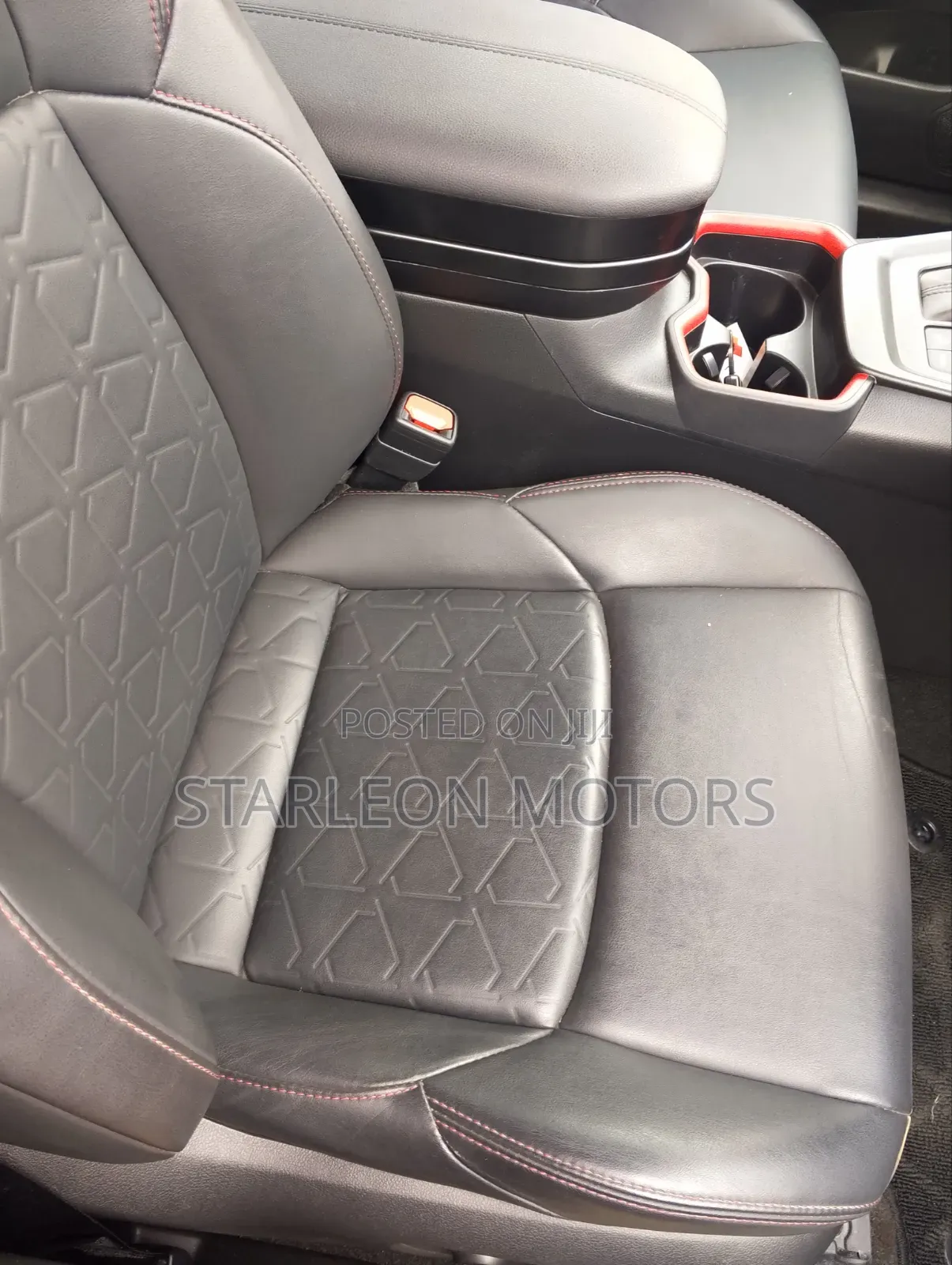 Toyota RAV4 2021 Gray