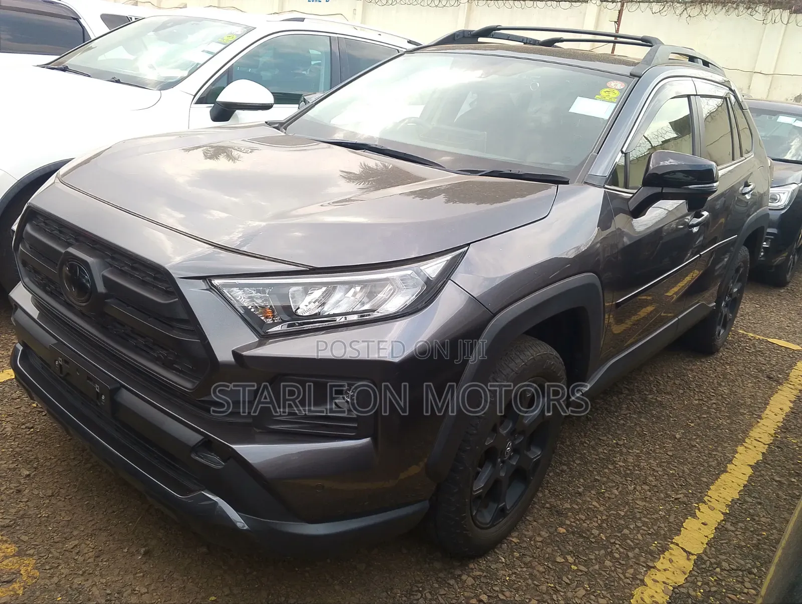 Toyota RAV4 2021 Gray