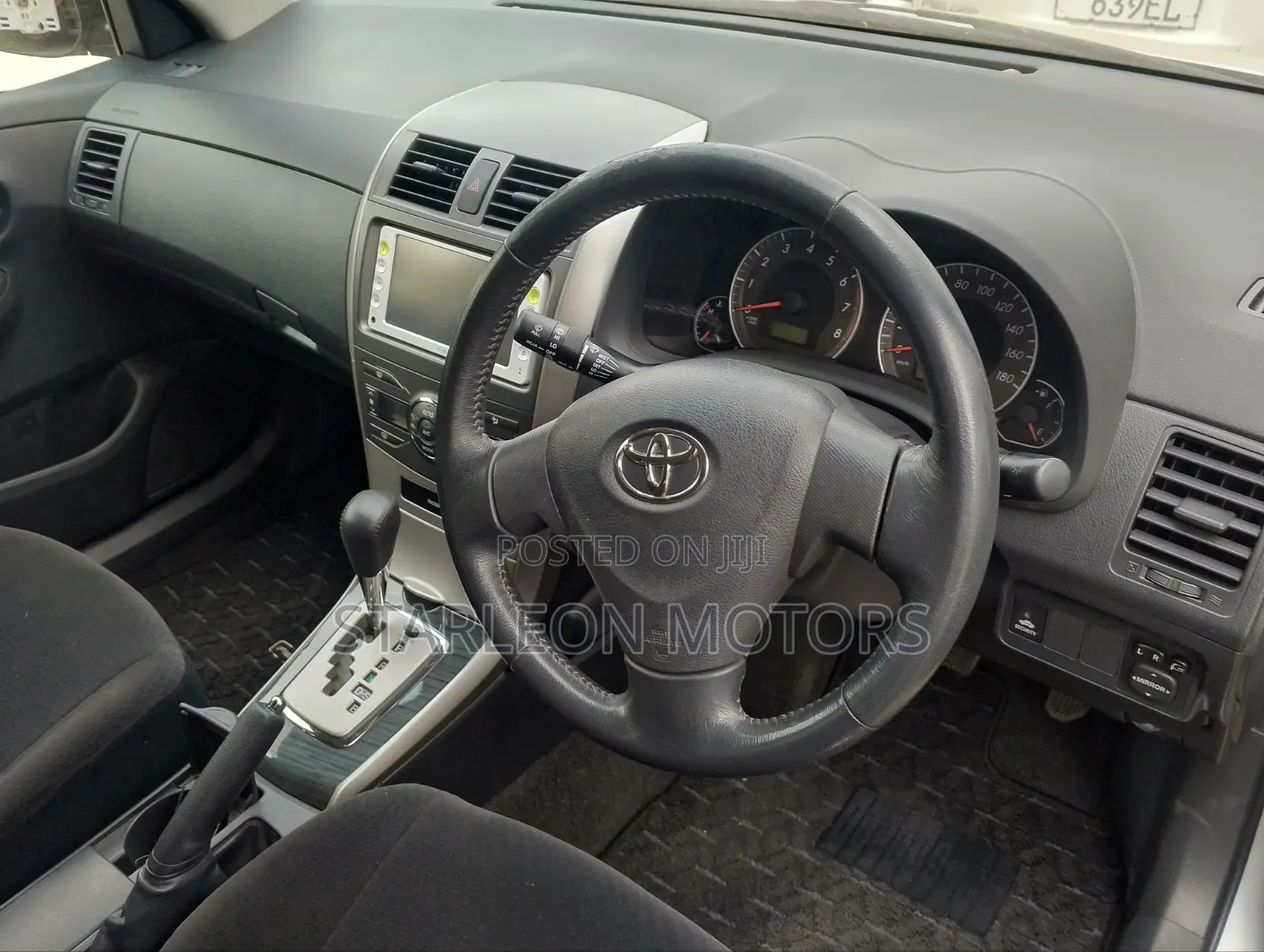 Toyota Corolla Fielder 2012 Silver