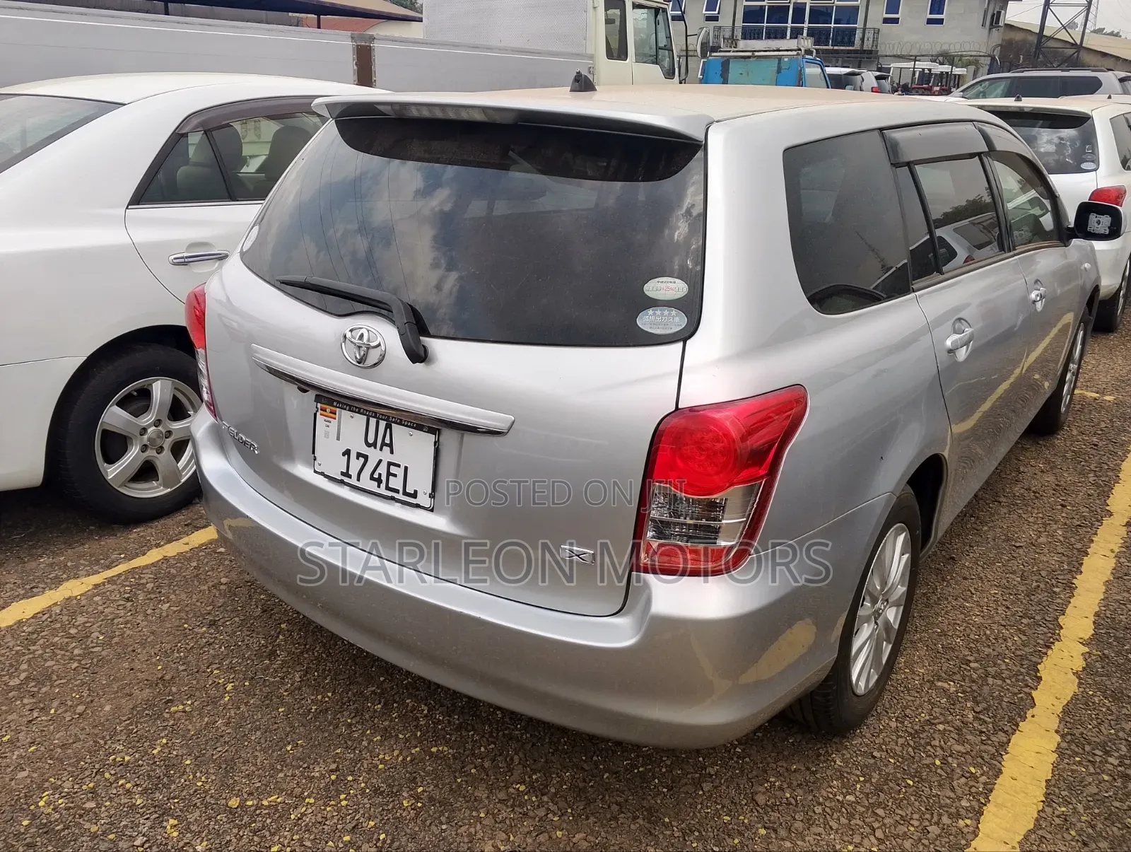 Toyota Corolla Fielder 2012 Silver