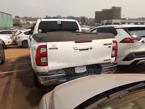 Toyota Hilux Revo Double Cab Deisel 2.4 AWD 2022 White