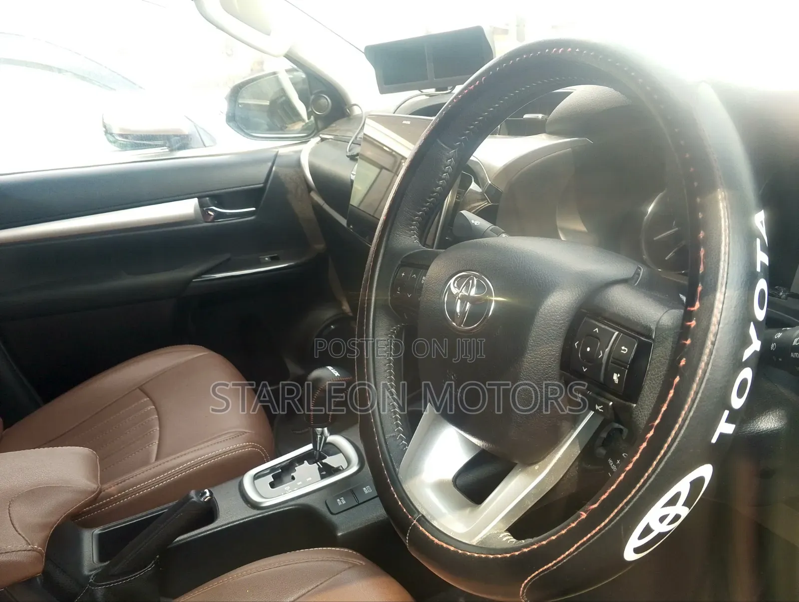Toyota Hilux Revo Double Cab Deisel 2.4 AWD 2022 White