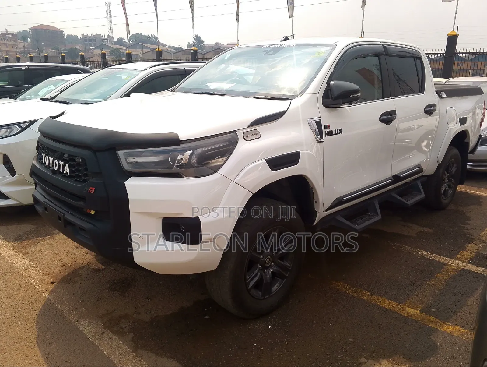 Toyota Hilux Revo Double Cab Deisel 2.4 AWD 2022 White
