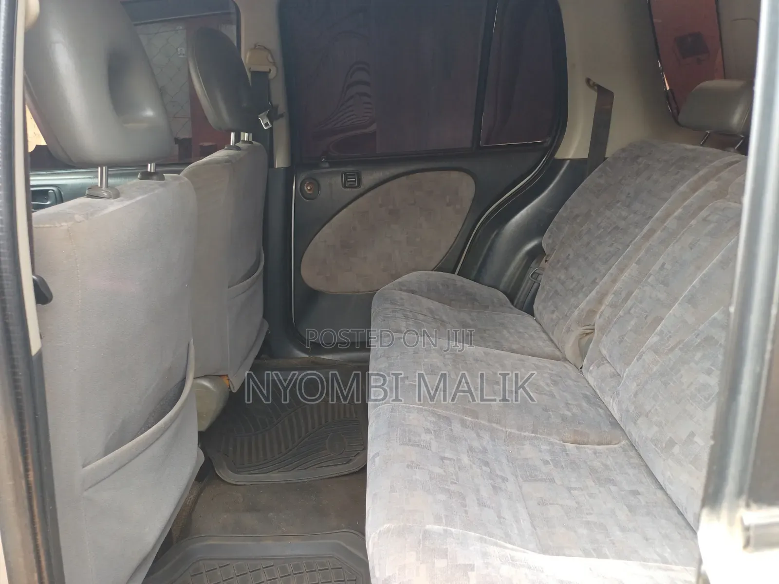 Toyota Raum 1997 Silver
