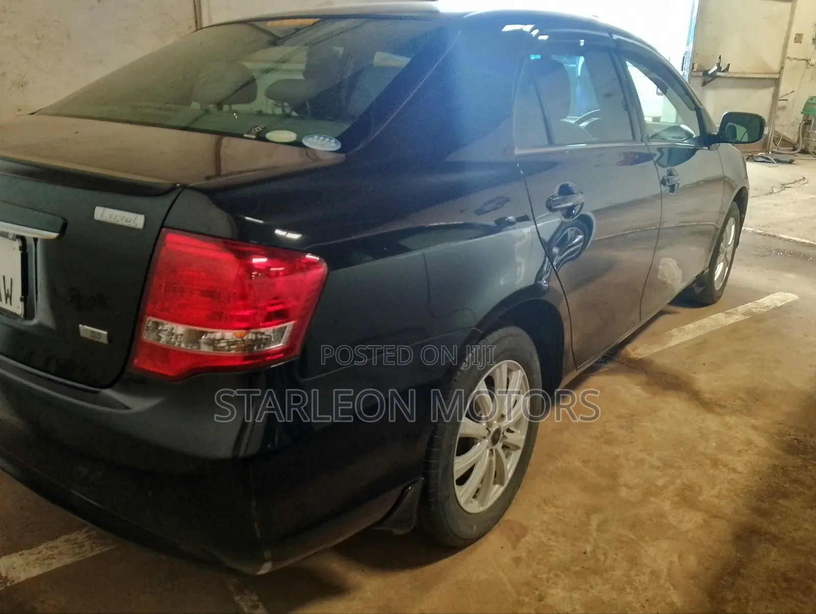 Toyota Axio 2011 Black