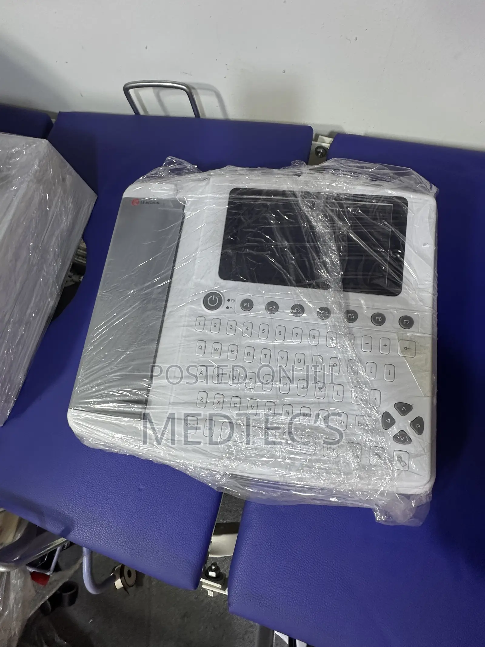 Ecg ( 12 Channel) Machine