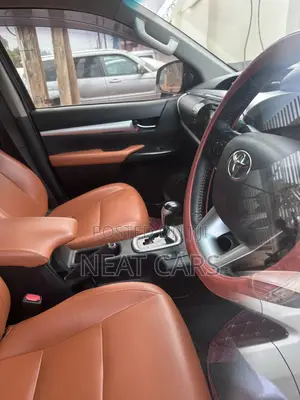 Toyota Hilux 2018 Gray