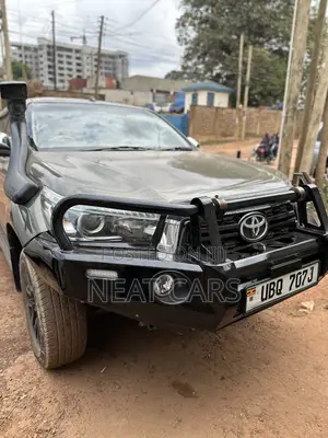 Toyota Hilux 2018 Gray