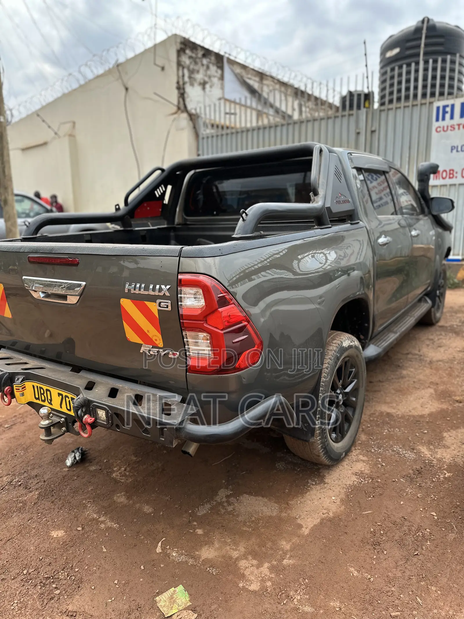 Toyota Hilux 2018 Gray
