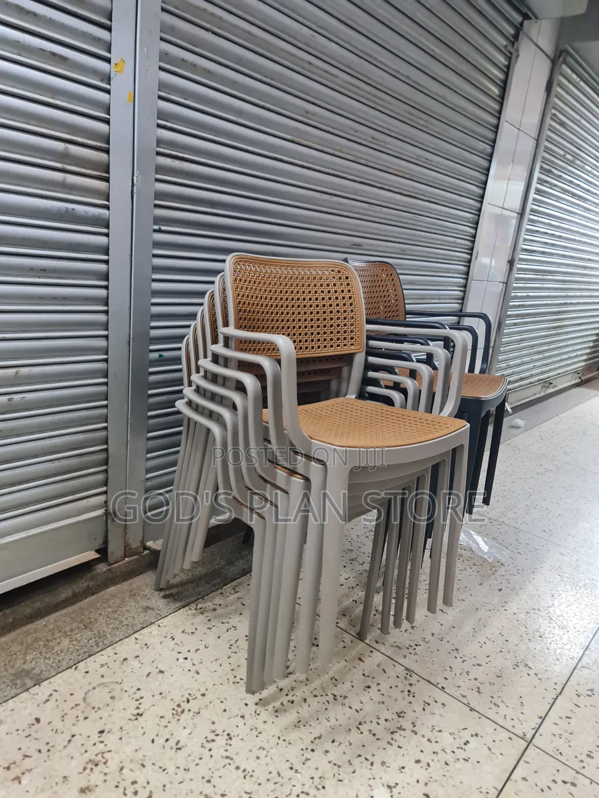 Stones Plastic Chairs Plastic Chairs 1pc